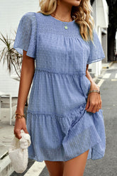 Robe à volants et smocks à pois suisses